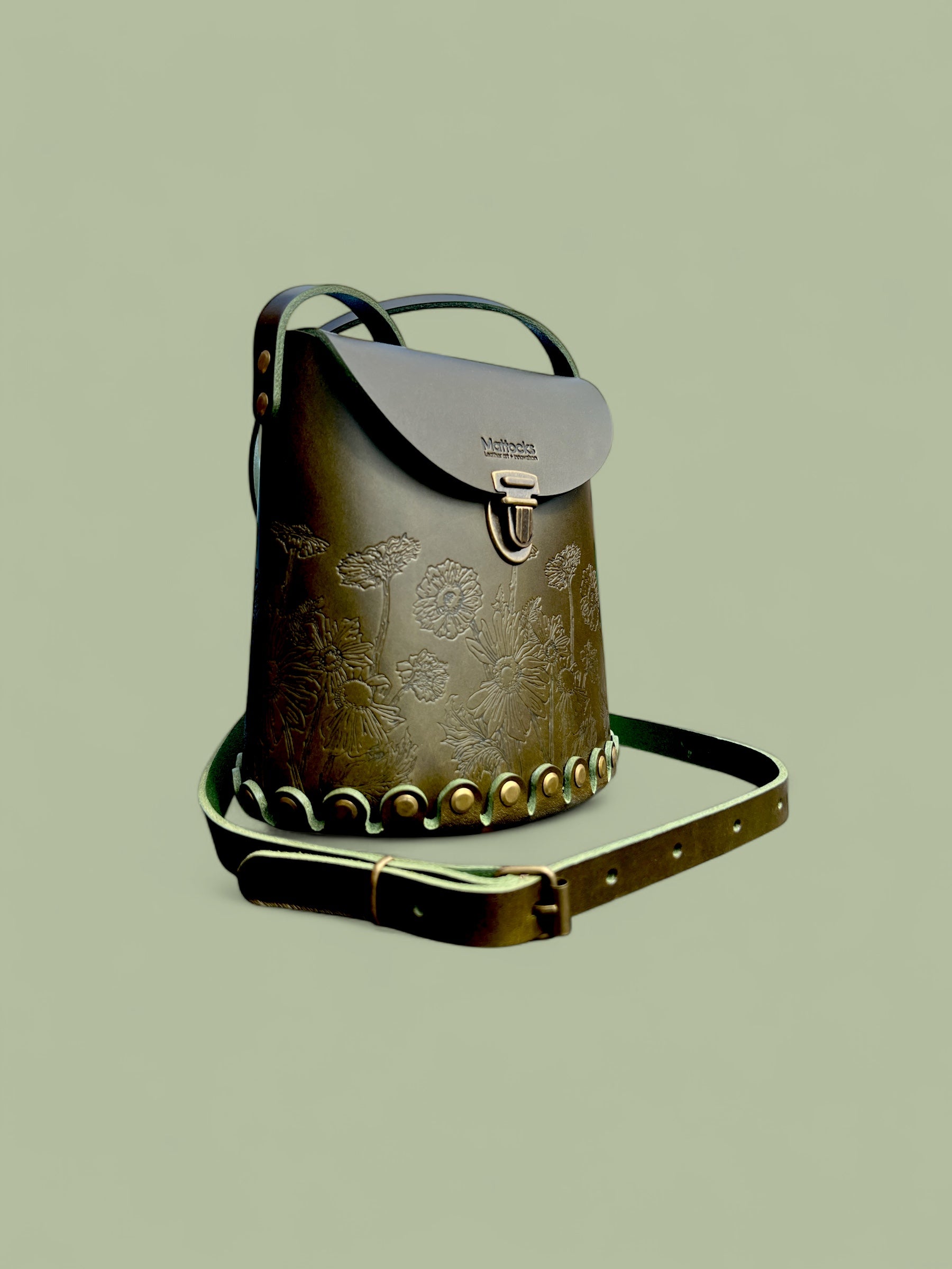 ★追跡&関税込【Lack of Color】Wave Bucket Tan Vegan Leather Wave Bucket - Bucket Hat in Brown | Lack of Color [US]