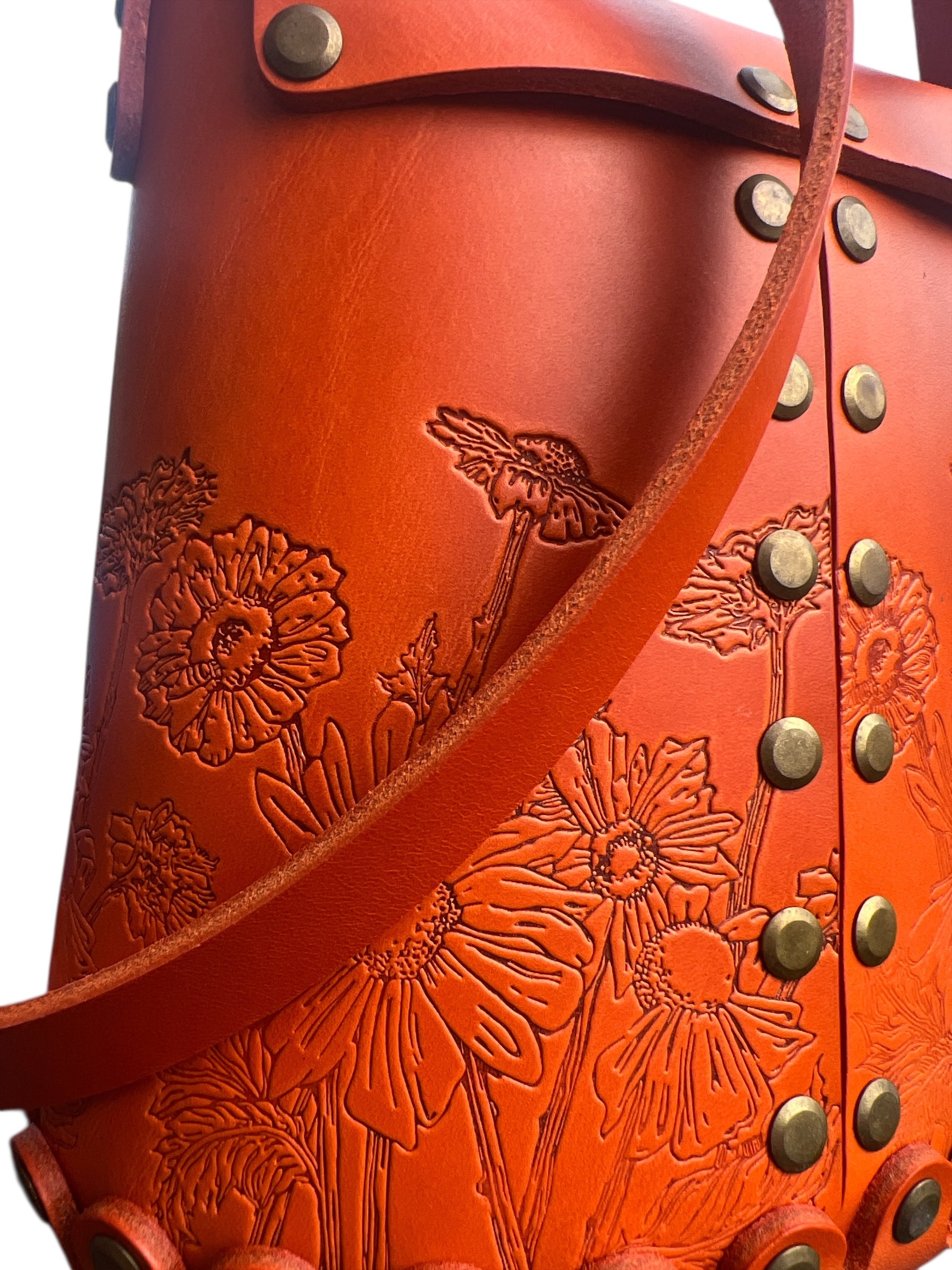 Veg Tan Leather Bucket Bag - “Wild Woods” Original Artwork - as seen on TV - Bargain Hunt Series 71