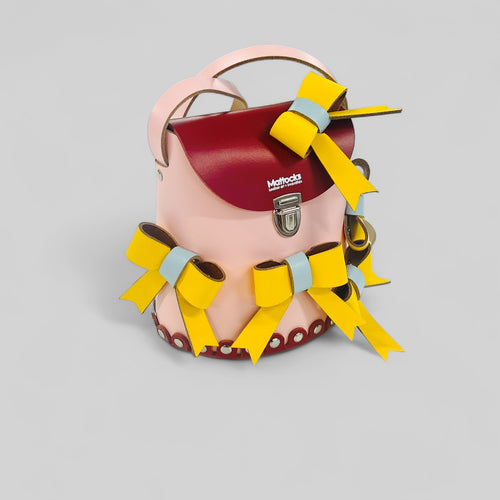 Load image 1 in gallery view