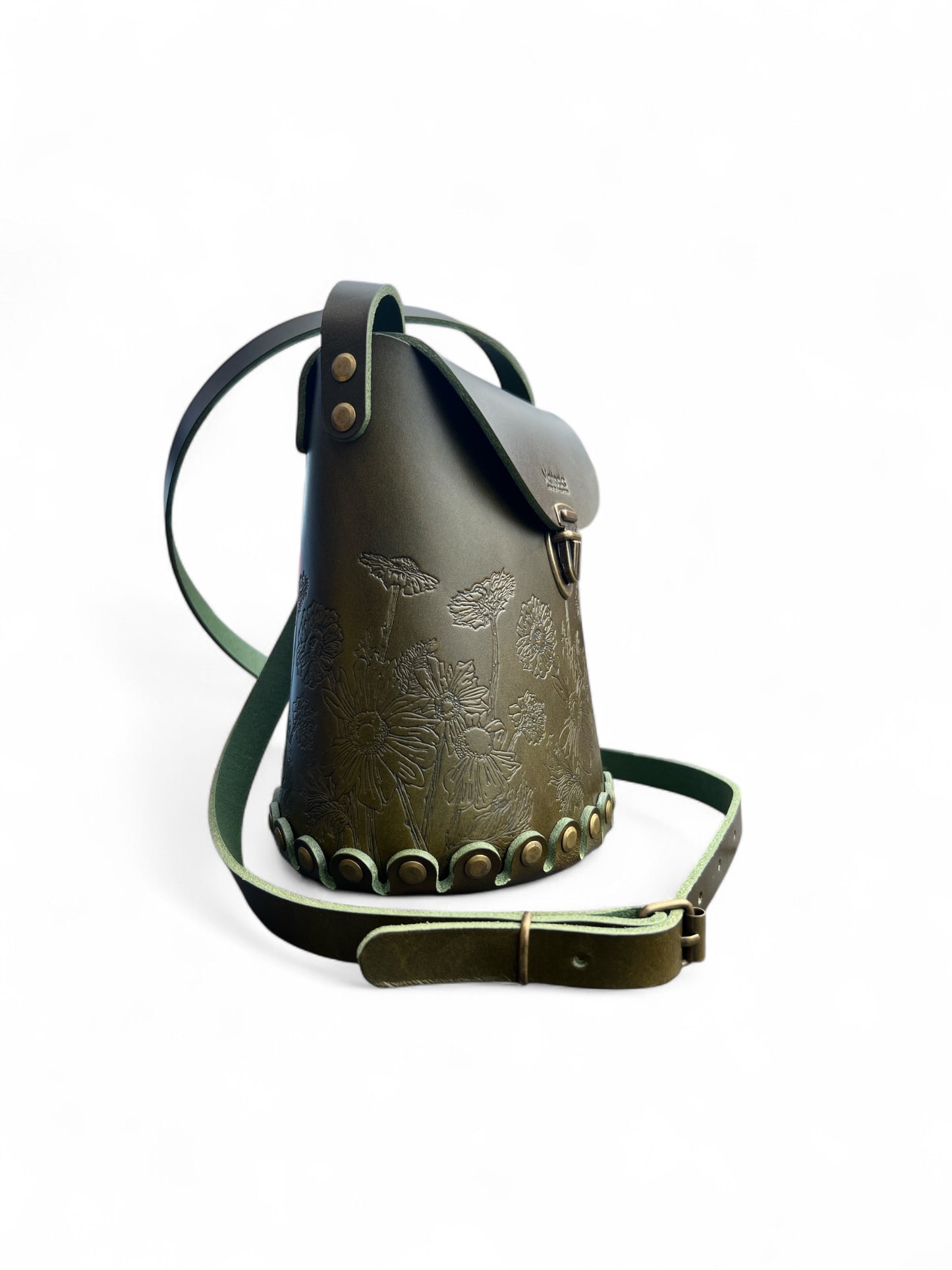 Veg Tan Leather Bucket Bag - “Wild Woods” Original Artwork - as seen on TV - Bargain Hunt Series 71