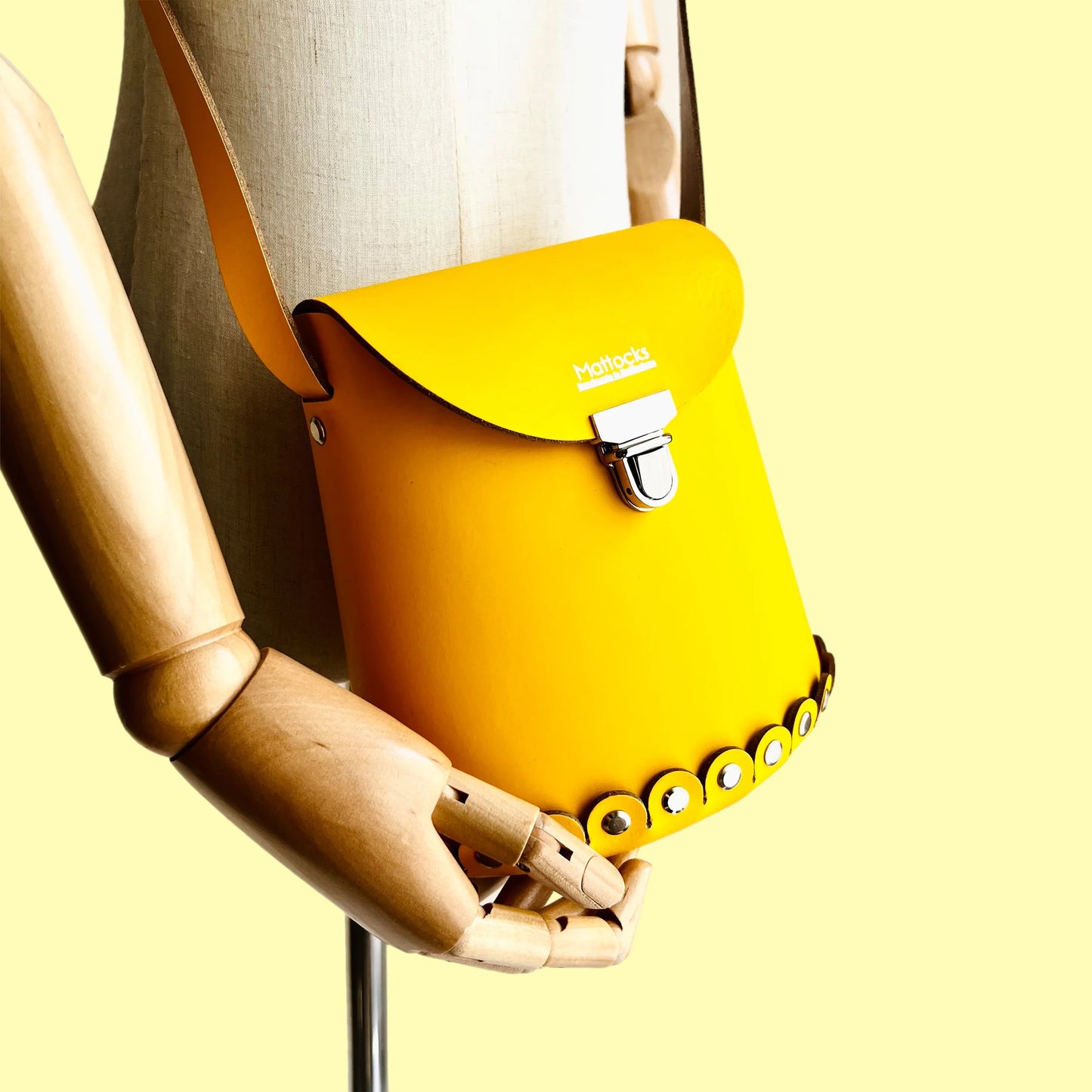 Bucket Bag Leather Craft Kit (Sunflower Yellow)